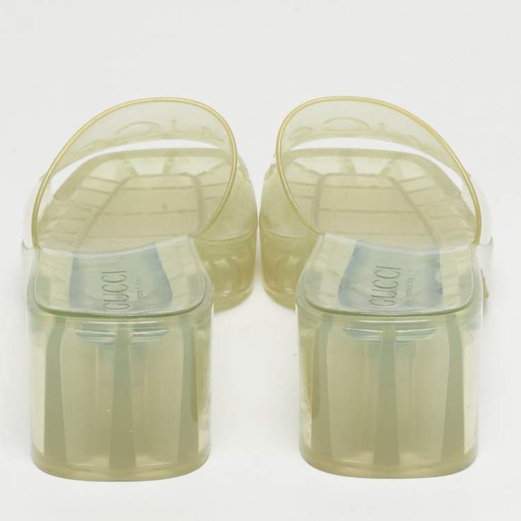 مملوكة مسبقًا Gucci Transparent PVC Embossed Logo Block Heel Slide Sandals Size 38