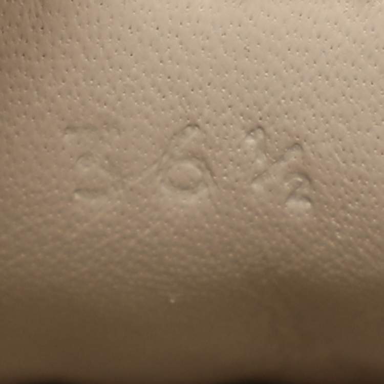 مملوكة مسبقًا Gucci Cream Leather Rhyton Low Top Sneakers Size 36.5