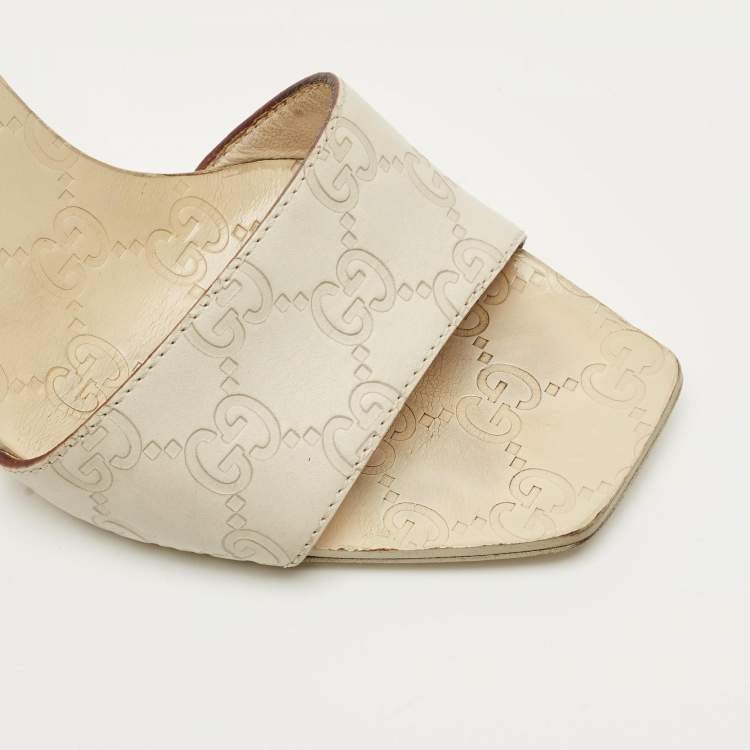Pre Owned Gucci Cream Leather Interlocking G Slide Sandals Size 36