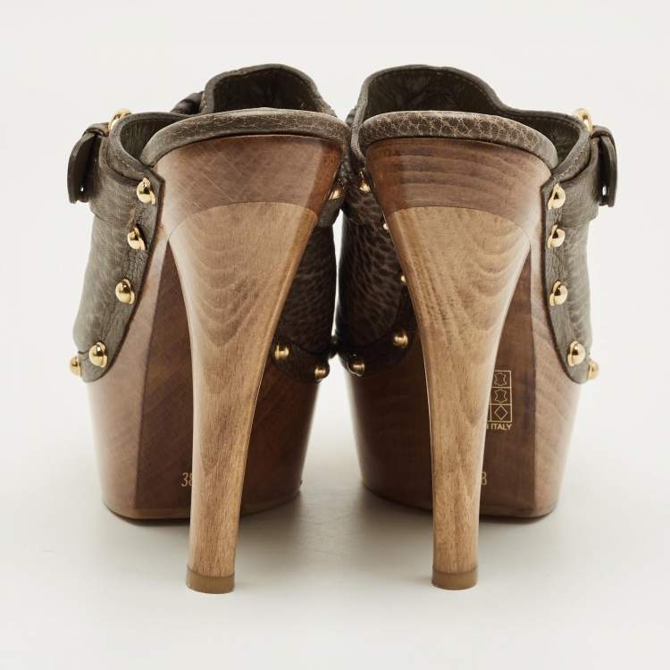 Pre Owned Gucci Olive Green Leather Janis Studded Clogs Size 38