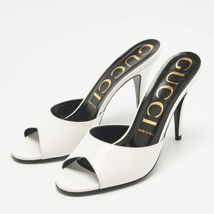 Pre Owned Gucci White Patent Leather Slide Sandals Size 38