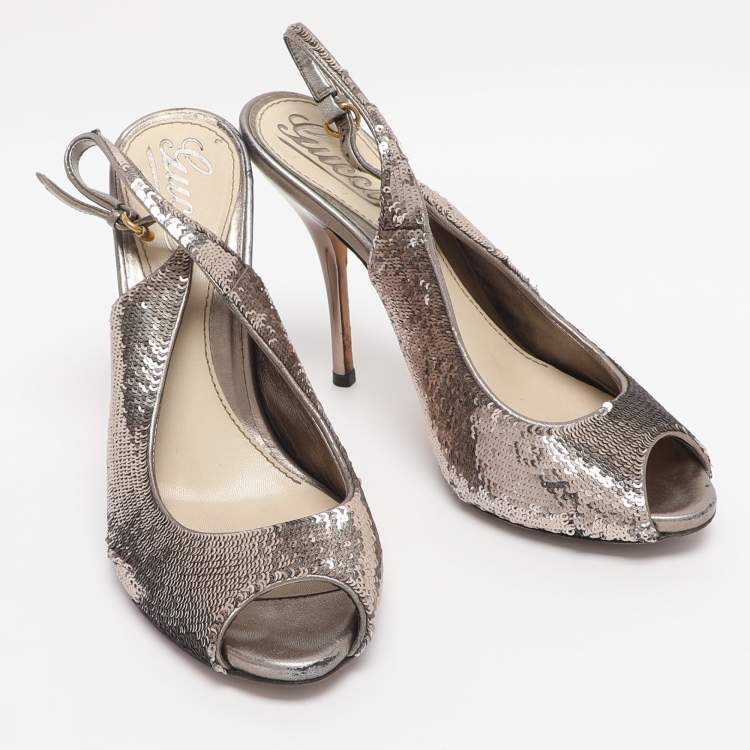 Pre Owned Gucci Silver Sequins Slingback Pumps Size 36