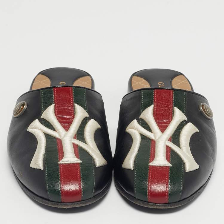 Pre Owned Gucci Black Leather NY Yankees Mules Size 36