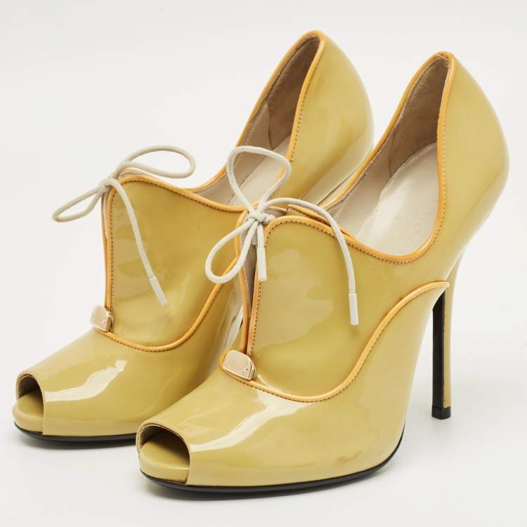 Pre Owned Gucci Light Green Patent Leather Newton Open Toe Booties Size 37