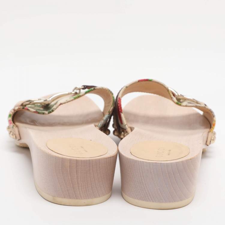 Pre Owned Gucci White Floral Print Canvas and Leather Icon Bit Wooden Clogs 38