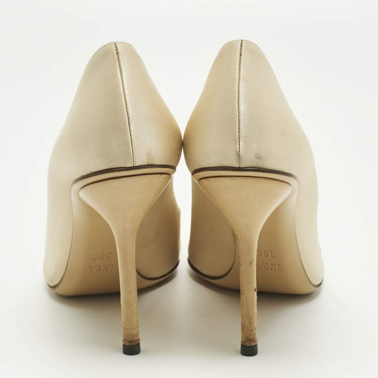 مملوكة مسبقًا Gucci Beige Satin Horsebit Peep Toe Pumps Size 39