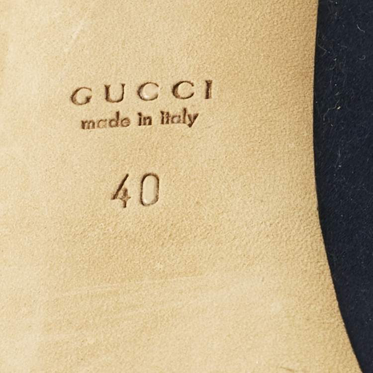 مملوكة مسبقًا Gucci Navy Blue Satin Peep Toe Slingback Pumps Size 40