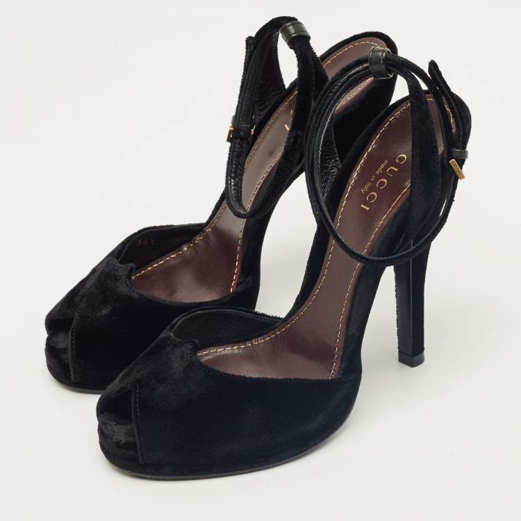 Pre Owned Gucci Black Velvet Peep Toe Ankle Strap Sandals Size 36.5