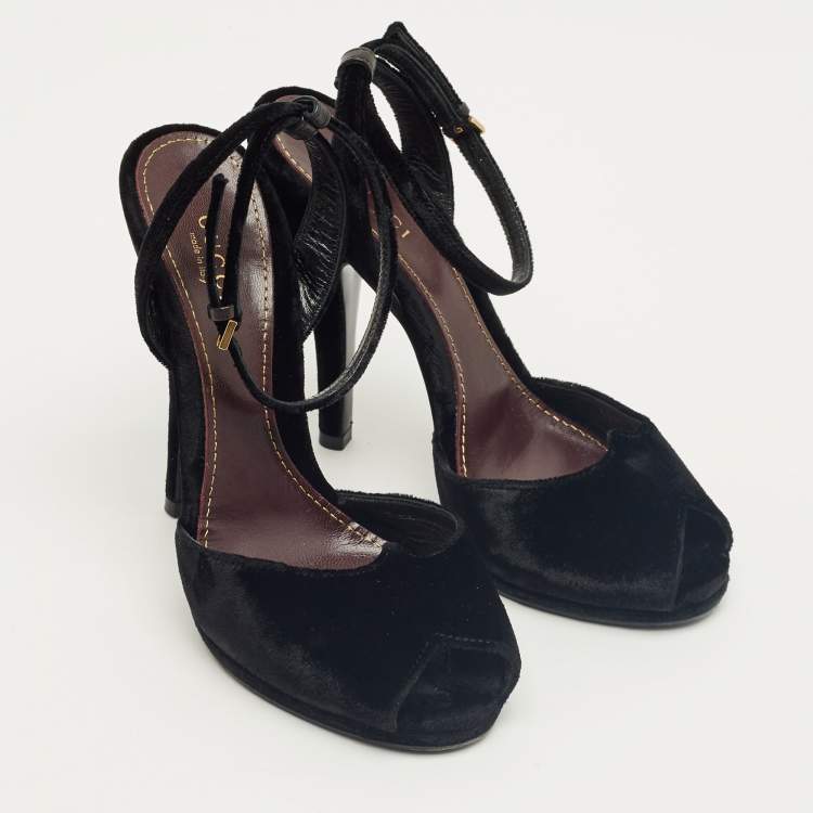Pre Owned Gucci Black Velvet Peep Toe Ankle Strap Sandals Size 36.5