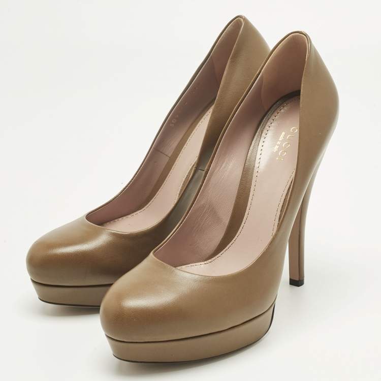 Pre Owned Gucci Brown Leather Round Toe Platform Pumps Size 38.5