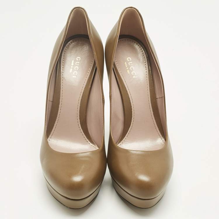 Pre Owned Gucci Brown Leather Round Toe Platform Pumps Size 38.5