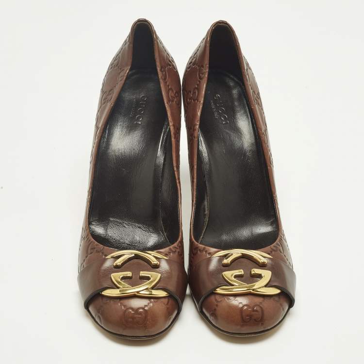 Pre Owned Gucci Brown GG Leather Interlocking Logo Round Toe Pumps Size 39.5