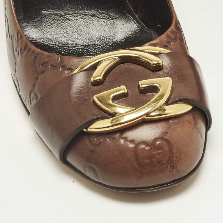 Pre Owned Gucci Brown GG Leather Interlocking Logo Round Toe Pumps Size 39.5