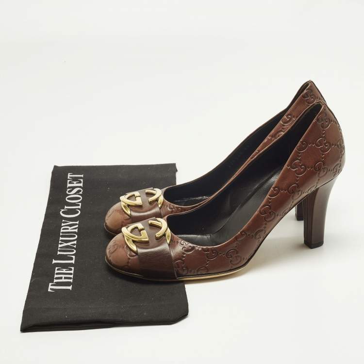 Pre Owned Gucci Brown GG Leather Interlocking Logo Round Toe Pumps Size 39.5