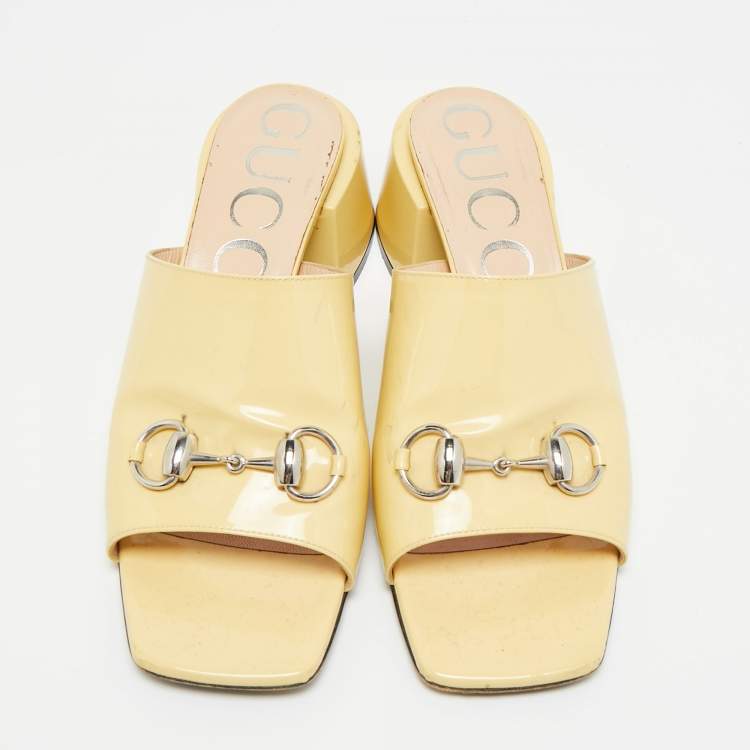Pre Owned Gucci Horsebit Size 39.5 Yellow Patent Leather Slide Sandals