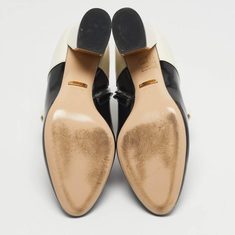 مملوكة مسبقًا Gucci Size 36 Black/White Patent Leather Bow Ankle Length Boots