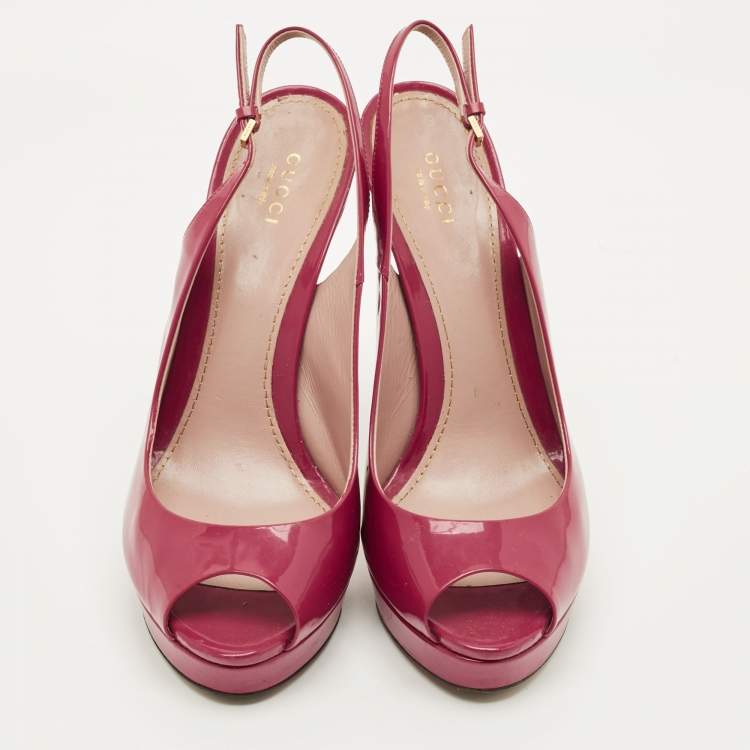 Pre Owned حذاء كعب عالي غوتشي أزرق لامع مفتوح من الأمام بحزام خلفي مقاس 40.5