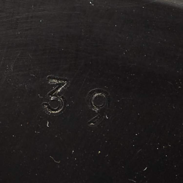 Pre Owned Gucci GG Logo Size 39 Black Rubber Slide Sandals