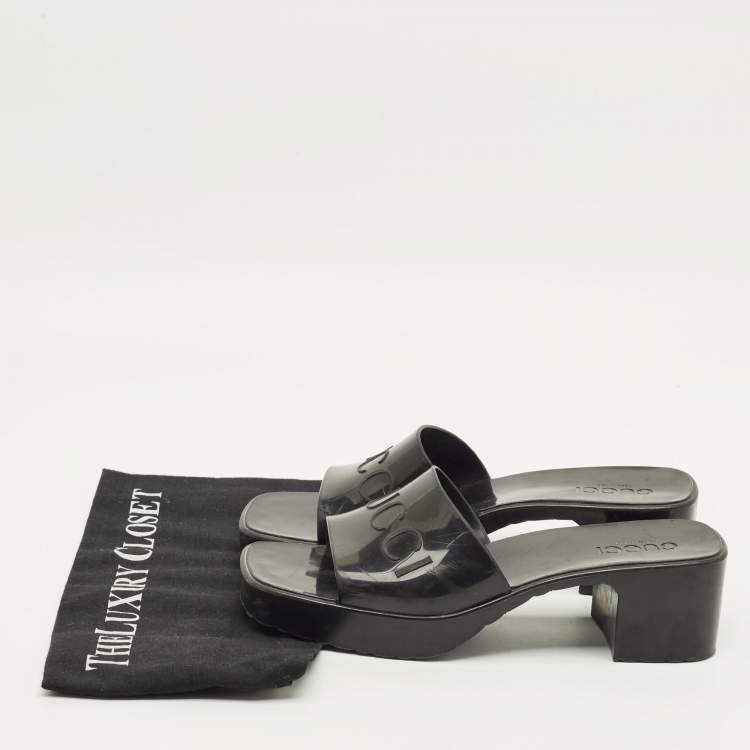 Pre Owned Gucci GG Logo Size 39 Black Rubber Slide Sandals