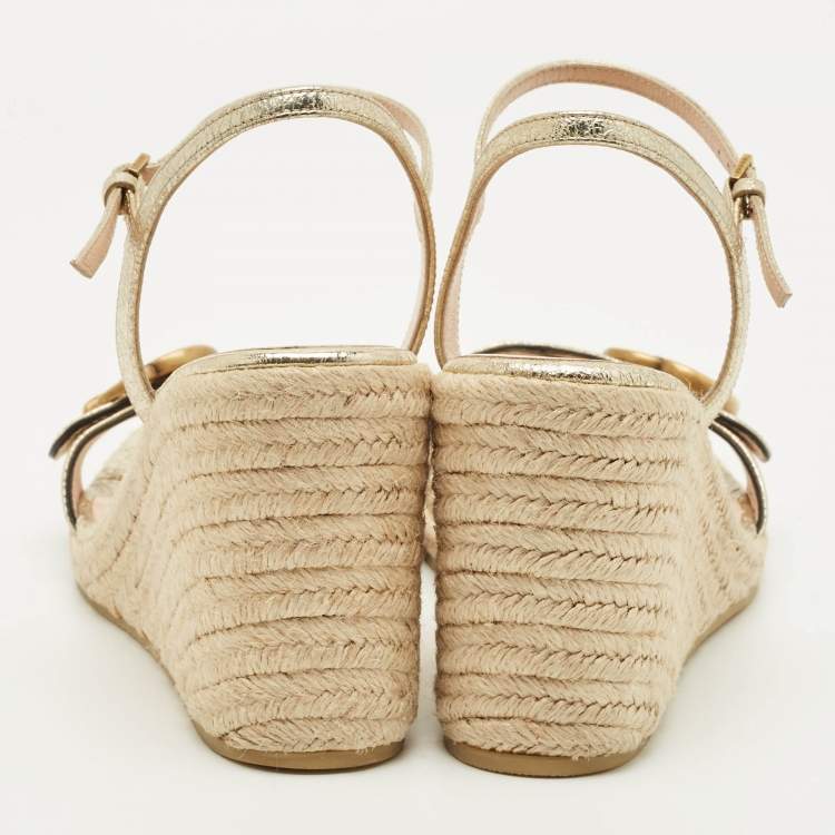 Pre Owned Gucci GG Marmont Size 38.5 Gold Foil Leather Espadrille Wedge Sandals