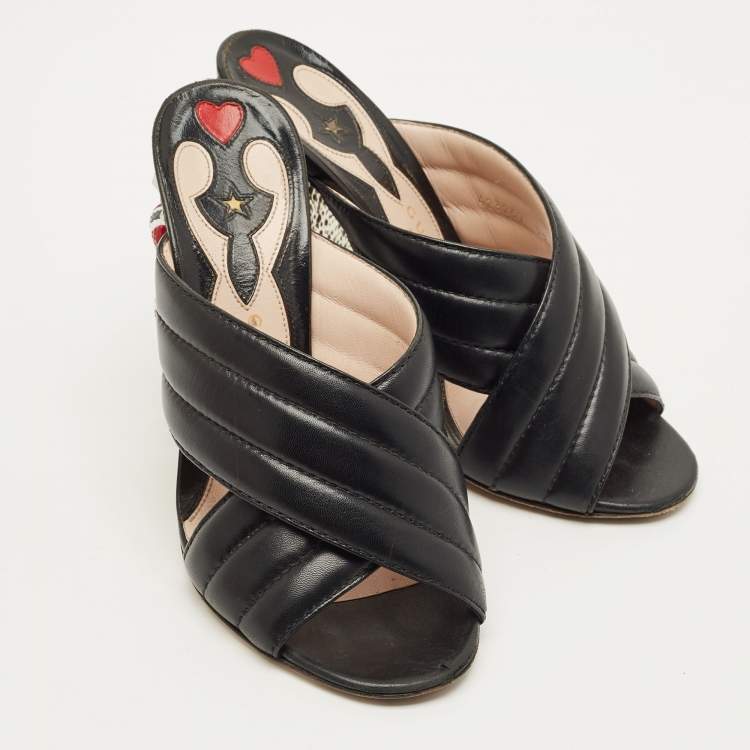 مملوكة مسبقًا Gucci Webby Size 39 Black Leather Snake Embellished Mules