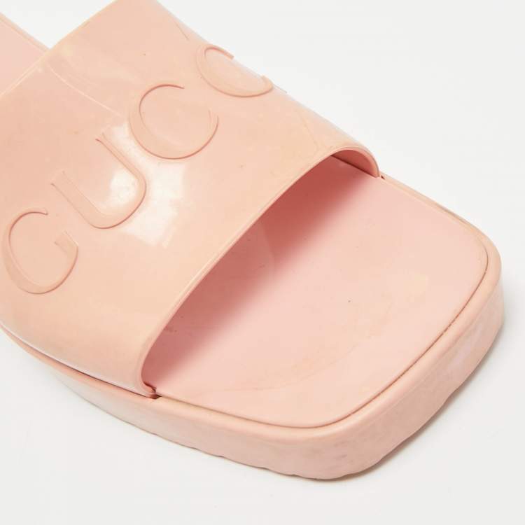 Pre Owned Gucci Size 38 Pink Rubber Slide Sandals