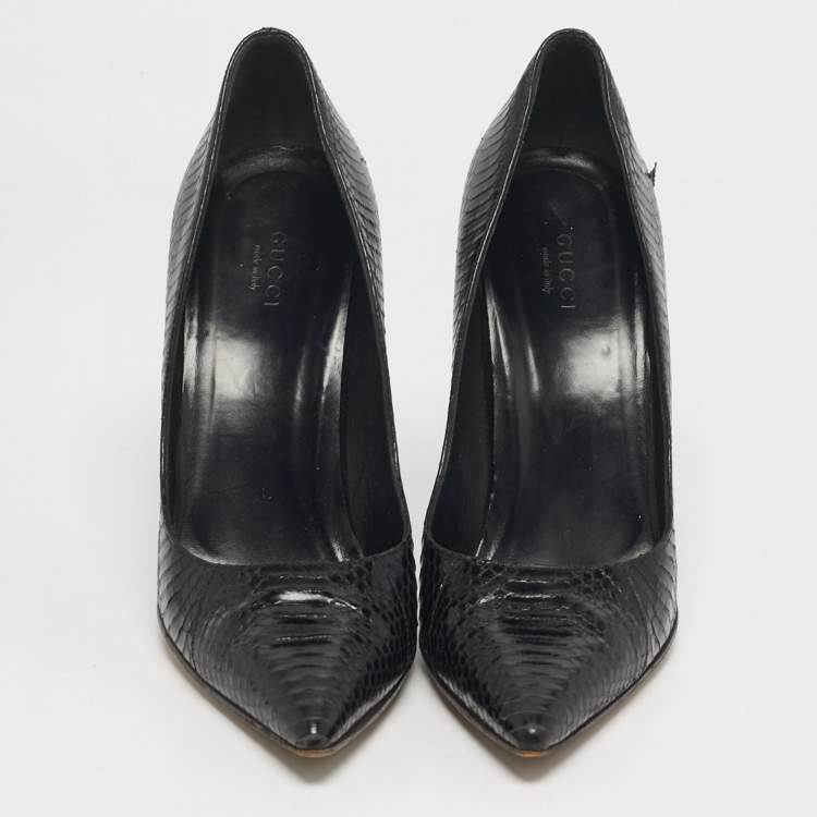 مملوكة مسبقًا Gucci Bamboo Size 38.5 Black Water Snake Leather Pointed Toe Pumps