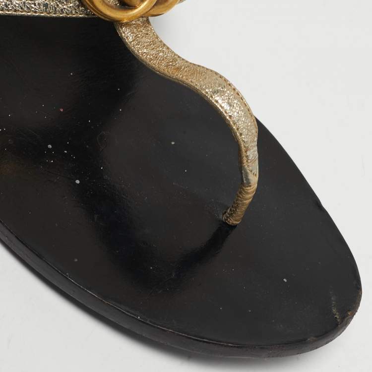 Pre Owned Gucci GG Marmont Size 38.5 Gold Foil Leather Thong Flats Slide