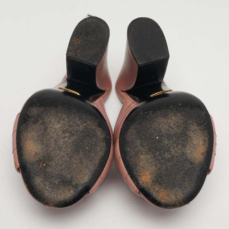 Pre Owned Gucci Webby Size 35 Pink Quilted Leather Slide Sandals