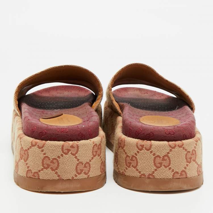 Pre Owned Gucci GG Size 39 Burgundy/Beige Canvas Platform Slide Sandals
