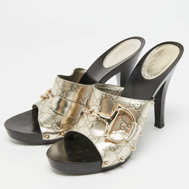 Pre Owned Gucci Icon Bit Size 40 Gold Leather Sandals