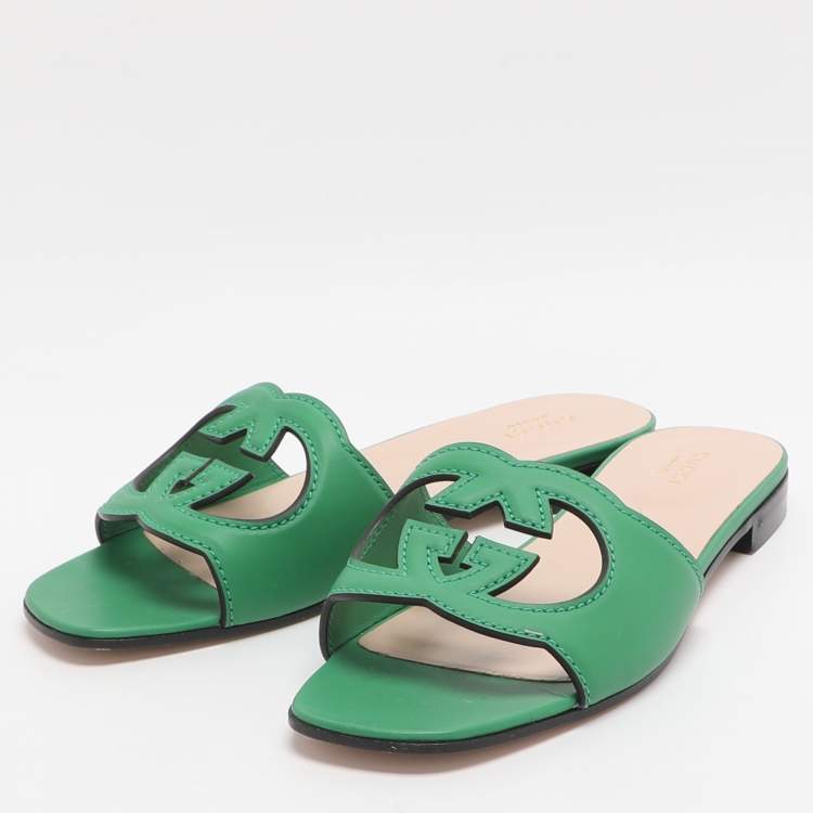 Pre Owned Gucci Interlocking GG Cutout Size 39 Green Leather Flat Sandals