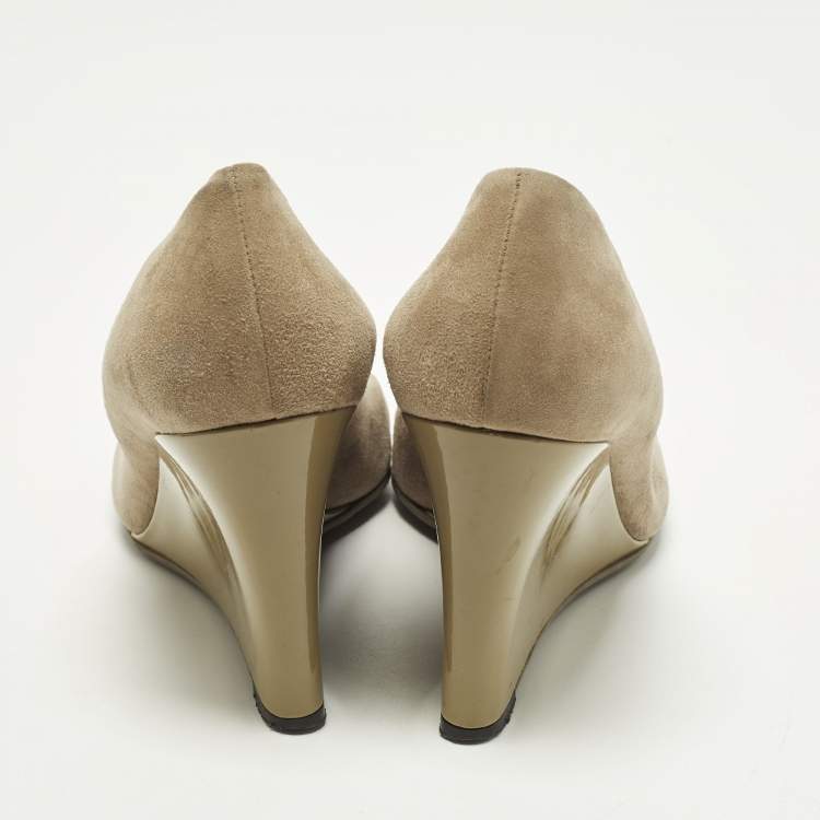 Pre Owned Gucci Horsebit Size 38.5 Grey Patent Leather and Suede Wedge Pumps