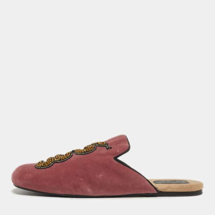 Pre Owned Gucci Lawrence Size 40.5 Pink Velvet Crystal Embellished Flat Mules