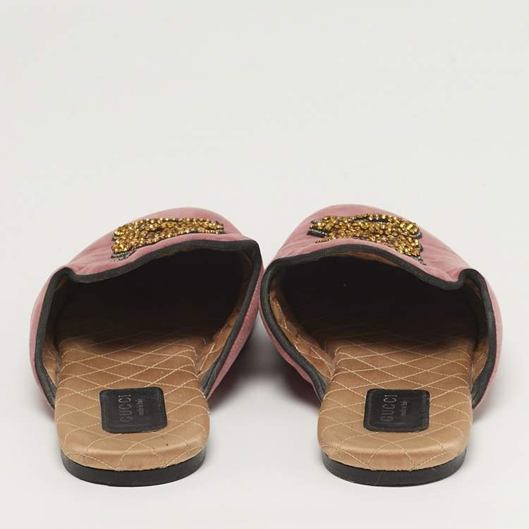 Pre Owned Gucci Lawrence Size 40.5 Pink Velvet Crystal Embellished Flat Mules