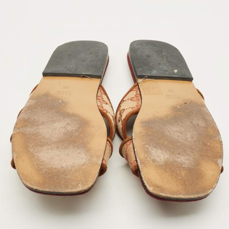 مملوكة مسبقًا Gucci GG Size 38 Beige/Brown Canvas and Suede Criss Cross  Flat Slide