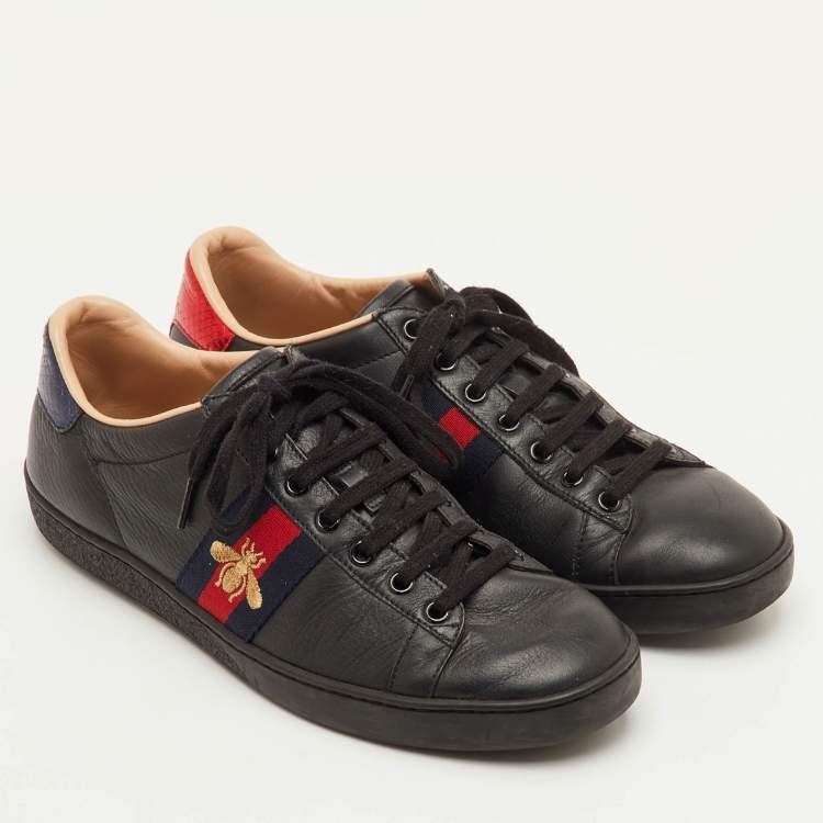 مملوكة مسبقًا Gucci Ace Size 38.5 Black Leather Bee Embroidered Low Top Sneakers