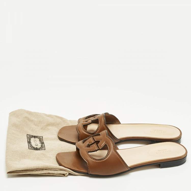 Pre Owned Gucci Slides Size 38.5 Pale Brown Leather Interlocking G Flat Slides
