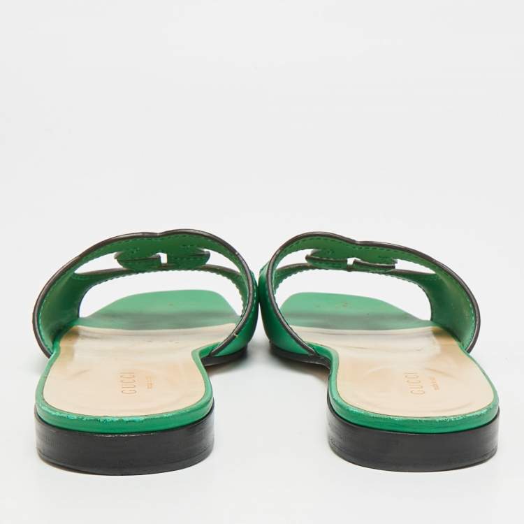 Pre Owned Gucci Interlocking G Size 38.5 Green Leather Cut-Out Flat Slide Sandals