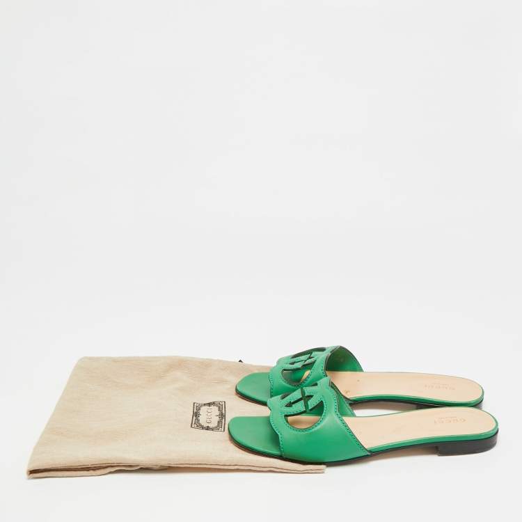Pre Owned Gucci Interlocking G Size 38.5 Green Leather Cut-Out Flat Slide Sandals