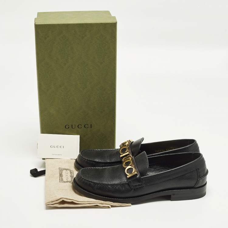Pre Owned Gucci Cara Size 39.5 Black Leather Logo Embellished Loafers