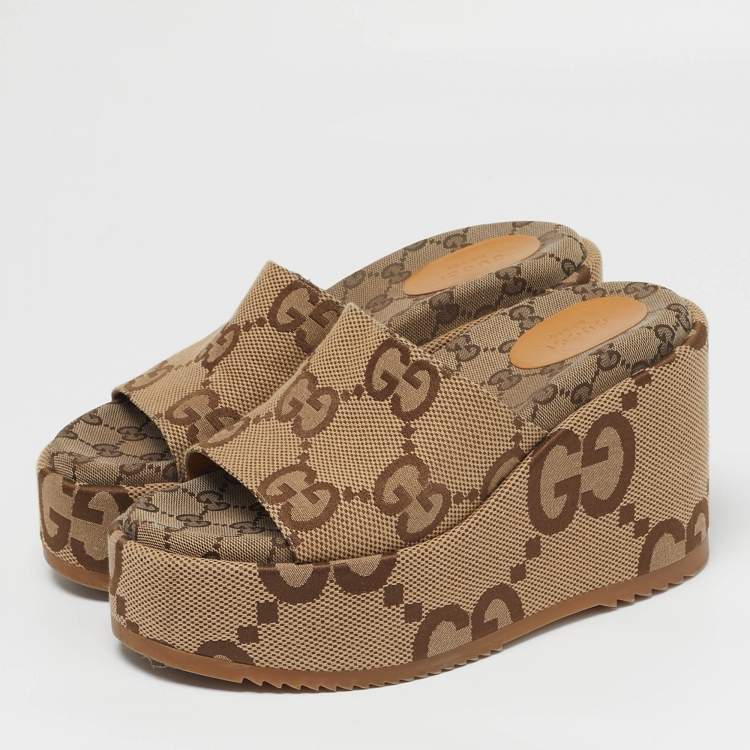 Pre Owned Gucci Size 39.5 Beige/Brown Jumbo GG Canvas Platform Slide Sandals