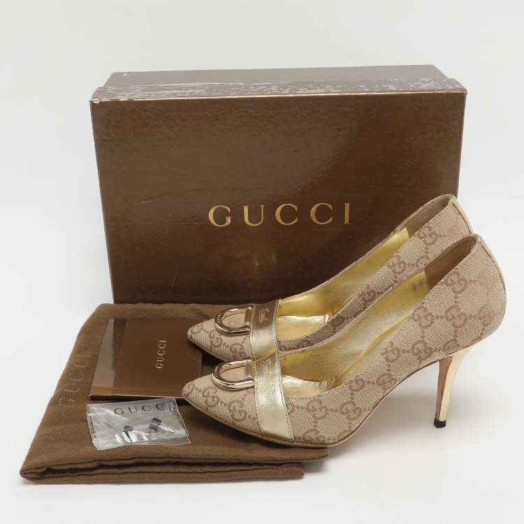Pre Owned Gucci D Ring Size 35 Beige/Gold Canvas and Leather Pumps
