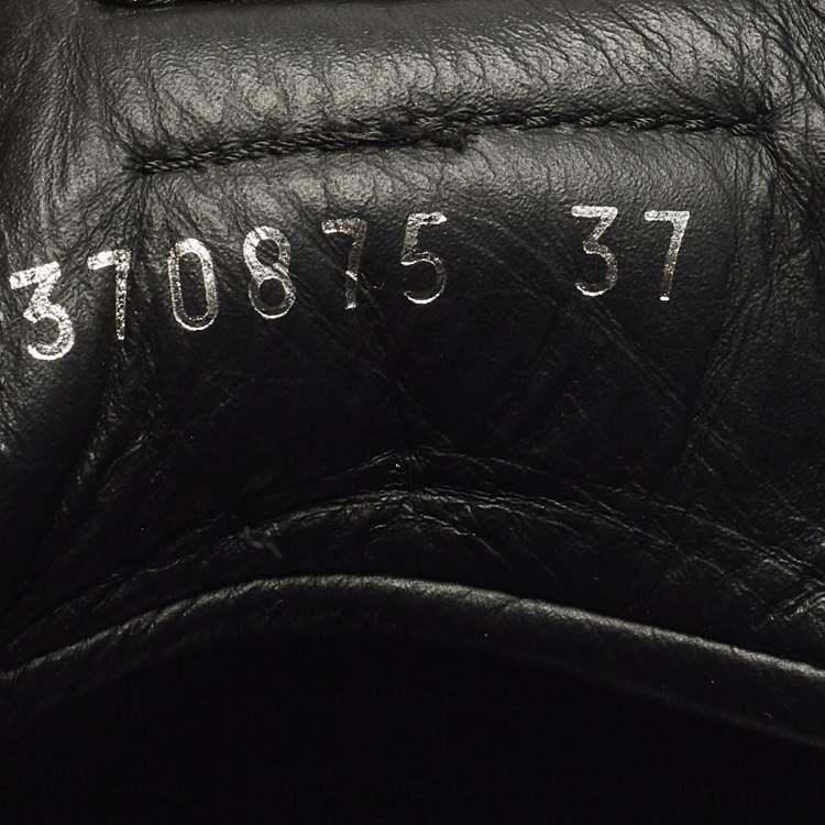 Pre Owned Gucci  Size 37 Silver Leather Studs High Top  Sneakers