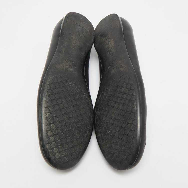 مملوكة مسبقًا حذاء باليرينا فلات غوتشي جلد أسود إنترلوكينغ GG مقاس 35.5