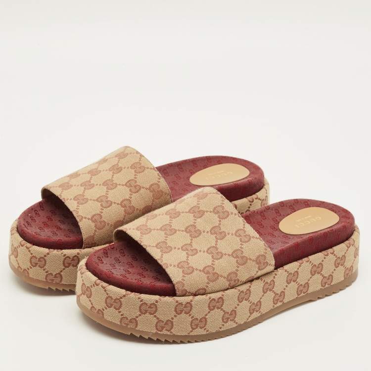 Pre Owned Gucci Size 42 Beige GG Monogram Canvas Slide Sandals
