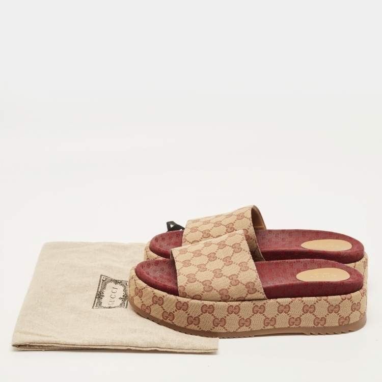 Pre Owned Gucci Size 42 Beige GG Monogram Canvas Slide Sandals