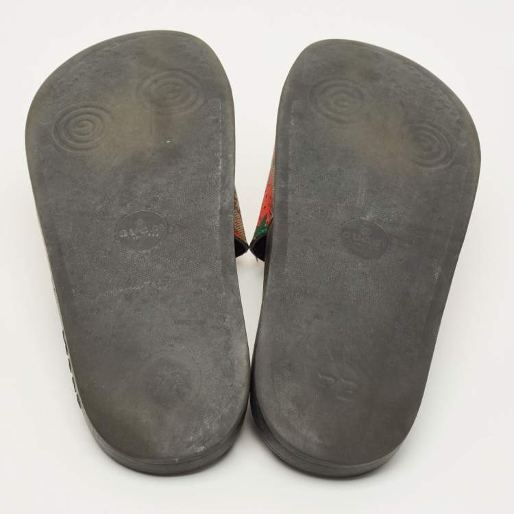 مملوكة مسبقًا Gucci  Size 37 Multicolour GG Strawberry Canvas Flat Slides