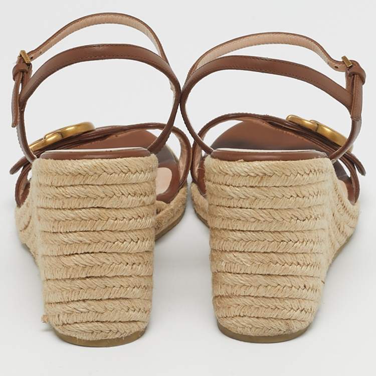 Pre Owned صندل إسبرادريل غوتشي GG مارمونت جلد ذهبي مقاس 38.5 منصة كعب إسفين