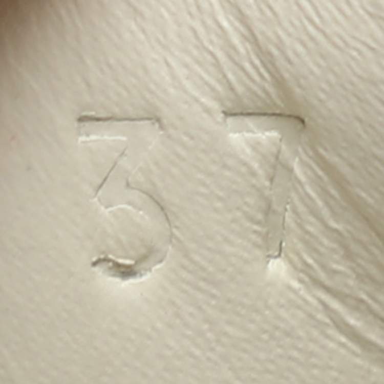 Pre Owned Gucci Ace Studded Size 37 White Leather Low Top Sneakers